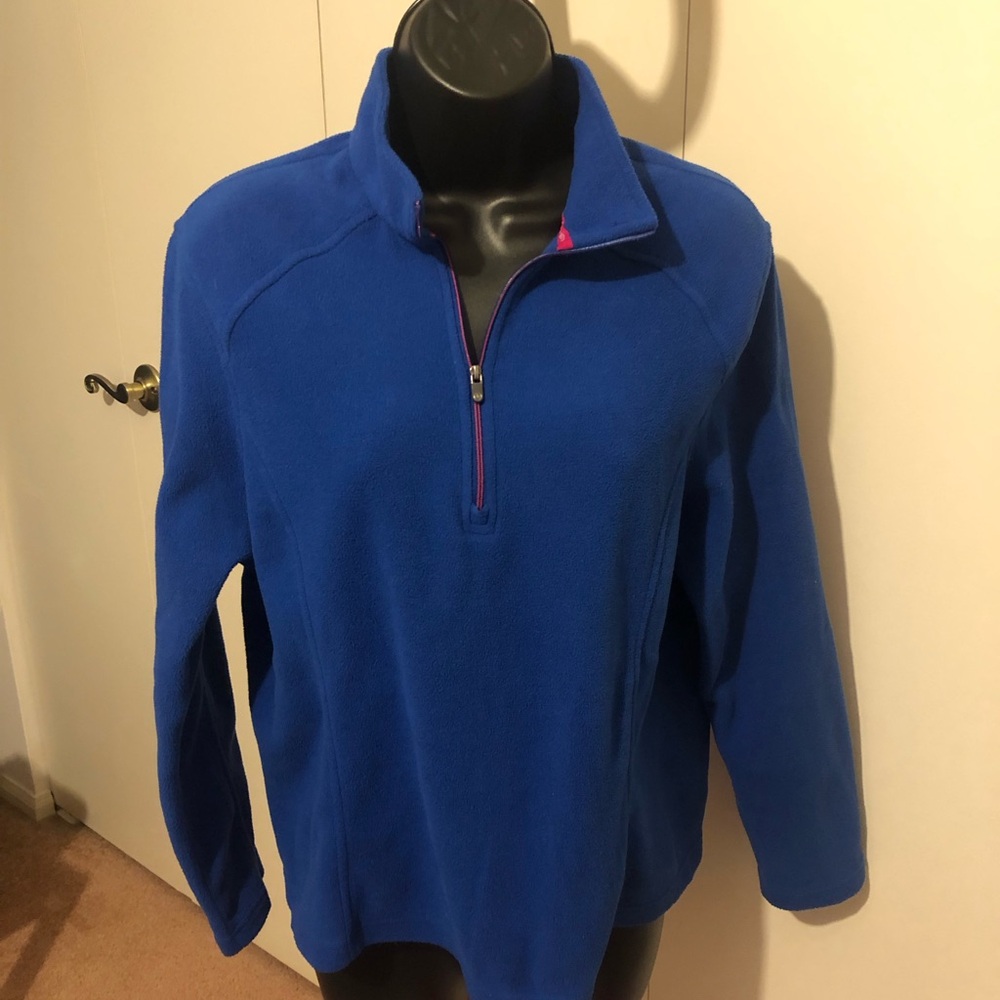Wmn’s Lands End 1/4 zip fleece pullover.